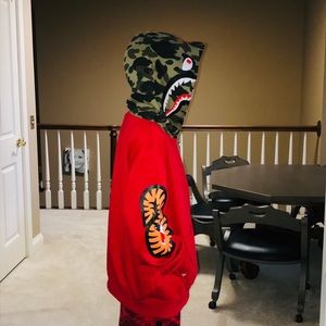 Bape hoodie youth large